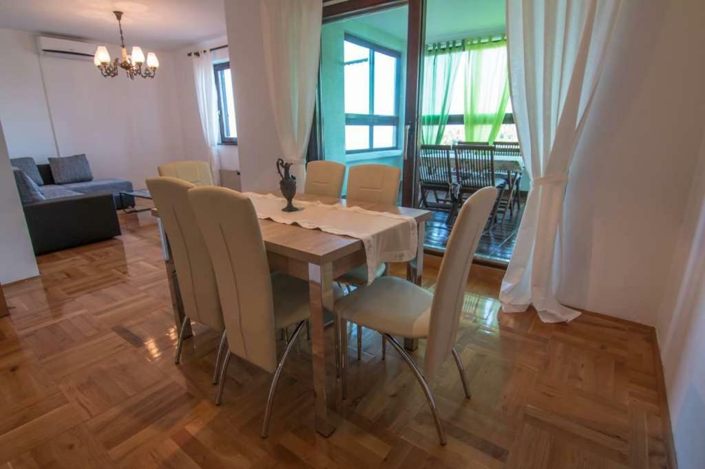Апартаменты Sea View Мали-Лошинь Экстерьер фото
